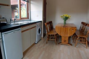 3 bedroom lodge kitchen